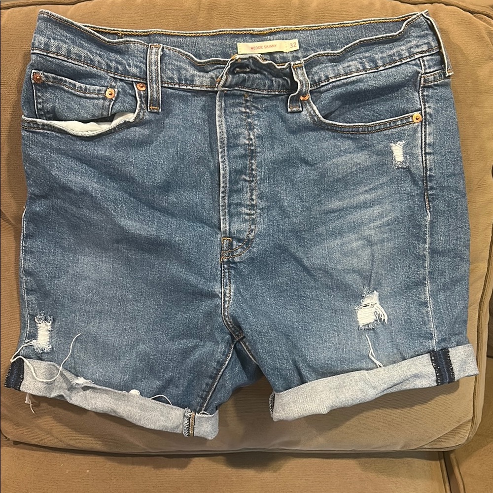 Levi Wedgie Skippsize 32 Denim Blue Women's Shorts